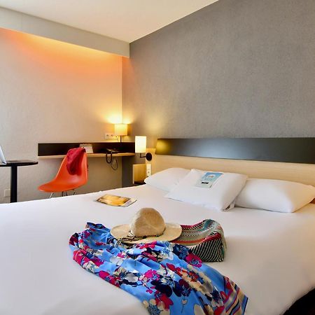 Kyriad Tours Sud - Chambray Les Tours Zewnętrze zdjęcie
