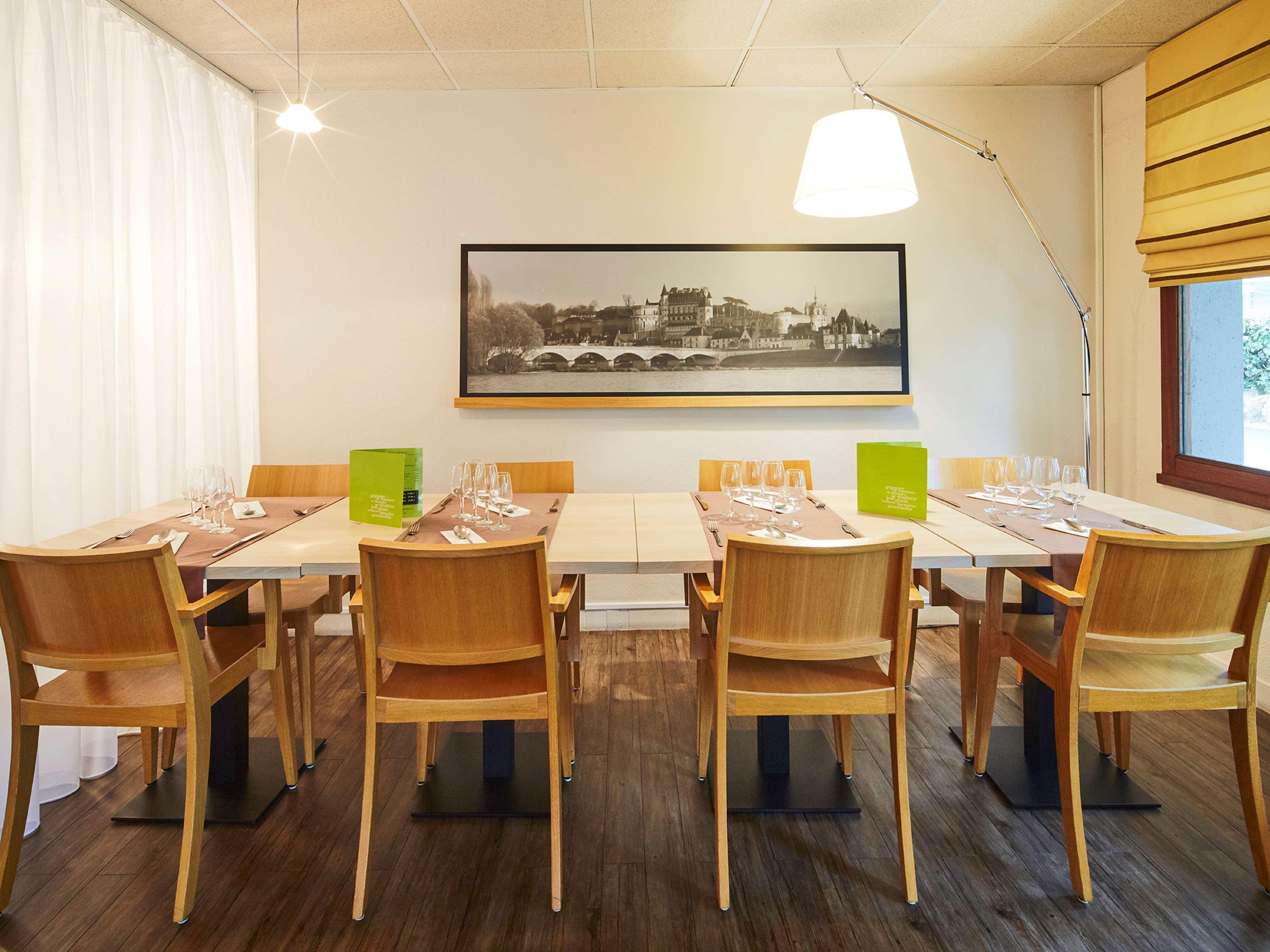 Kyriad Tours Sud - Chambray Les Tours Zewnętrze zdjęcie