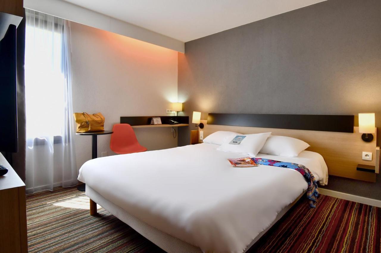 Kyriad Tours Sud - Chambray Les Tours Zewnętrze zdjęcie
